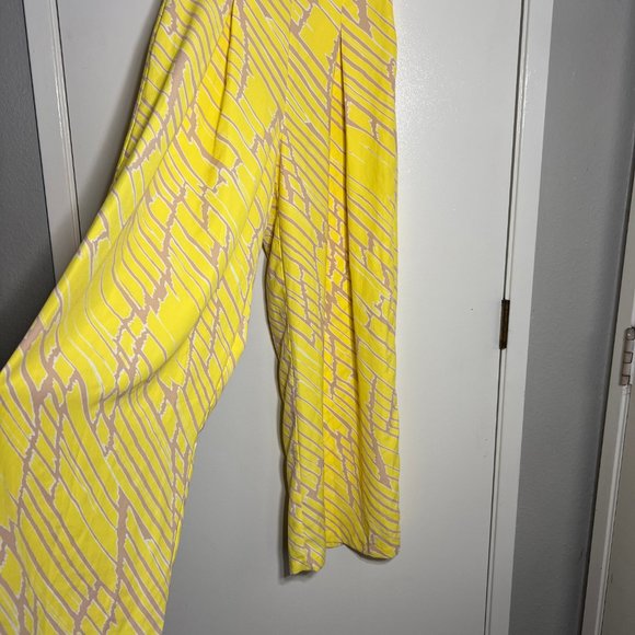 Forever 21 Contemporary Flare Leg High Rise Pants Lightweight Womens Size Small - Picture 2 of 6